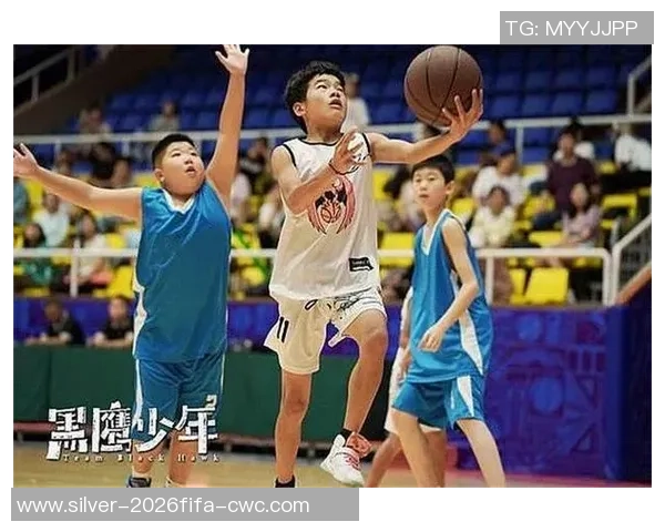 武汉街头篮球热潮涌动年轻人激情挥洒梦想与汗水的竞技舞台